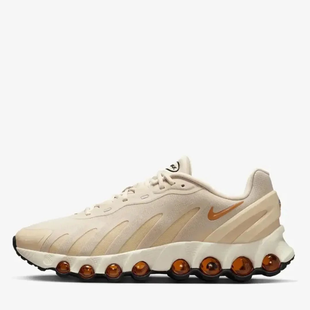 Nike DN8 (Light Khaki)